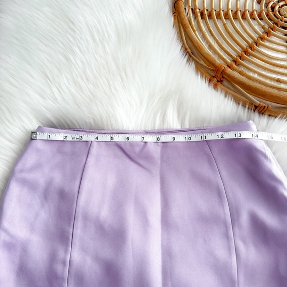 NWOT House Of Cb Elodie Orchid Satin Mini Skirt in Lilac Purple Satin - Picture 8 of 9
